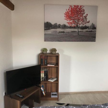 Studio Apartment Alsdorf Bagian luar foto